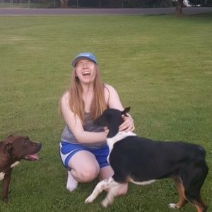 Meet your Posher, Hannah